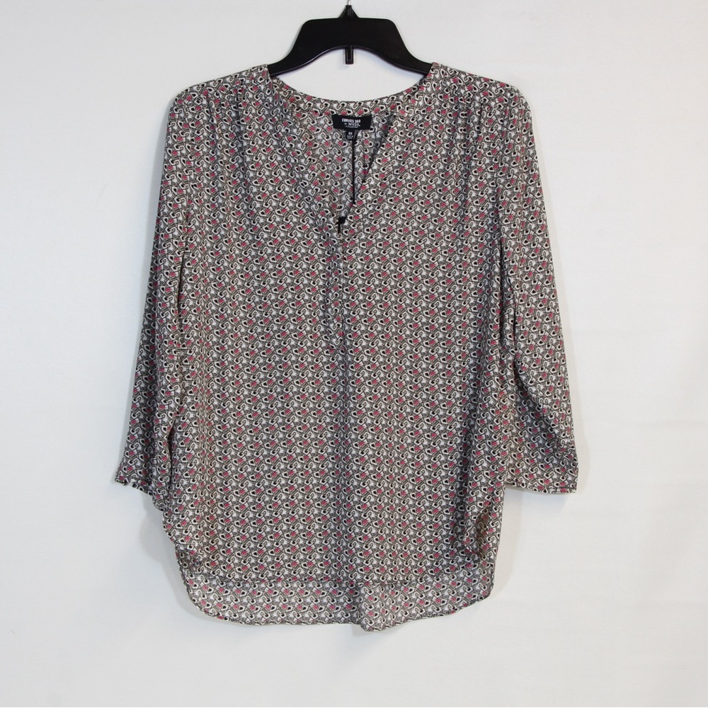 Curves 360 by NYDJ 3/4 Sleeve Gray White Black Pink Geo Blouse Size XS NWT